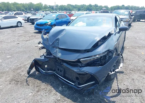 2025 Toyota Crown Limited из США, поврежденный, VIN JTDAAAAF5S3033345